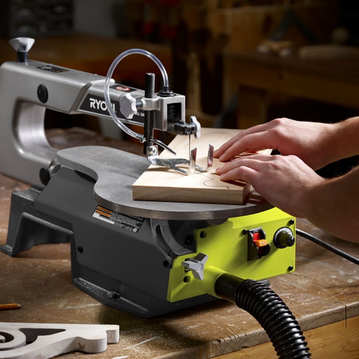 Kelebihan Menggunakan Scroll Saw