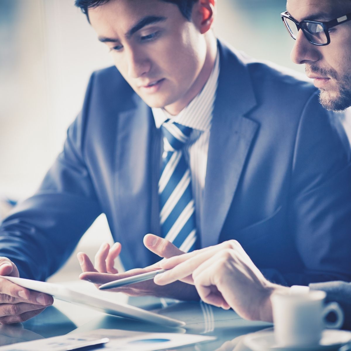 5. Membeli Tanpa Konsultasi atau Riset Supplier